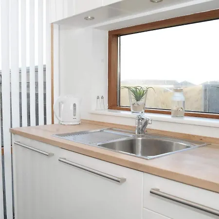 בית נופש Modern Holiday In R M With Terrace